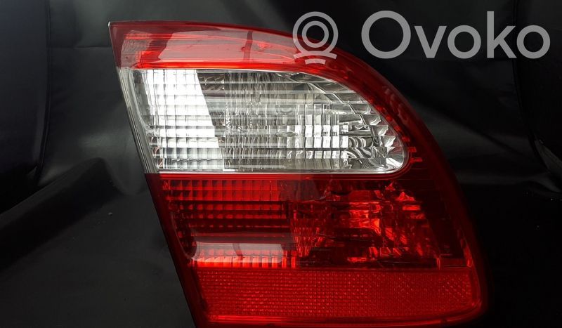 Mercedes-Benz E W211 Lampă spate în capacul portbagajului 