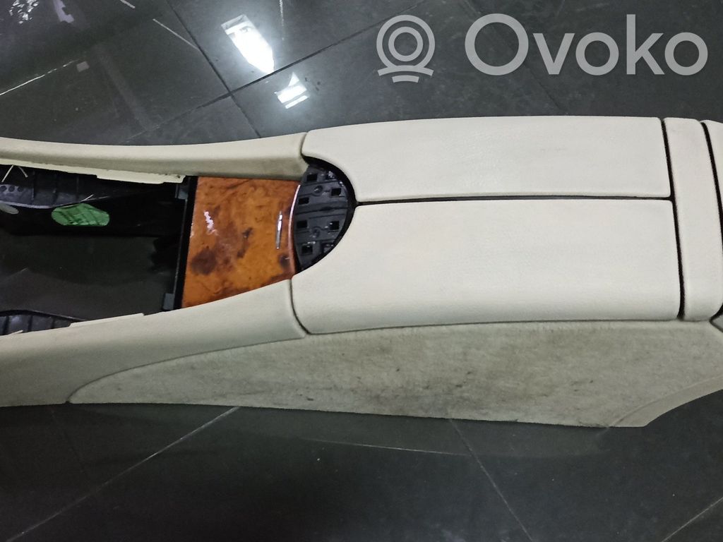 Armrest   2116800250,2116802250,2116804150,A2116800250,A2116802250,A2116804150,CINZAPALMA7F97