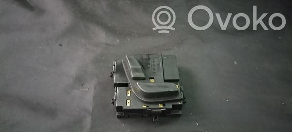 Seat control switch   2048701958,A2048701958,FRENTEDIREITO