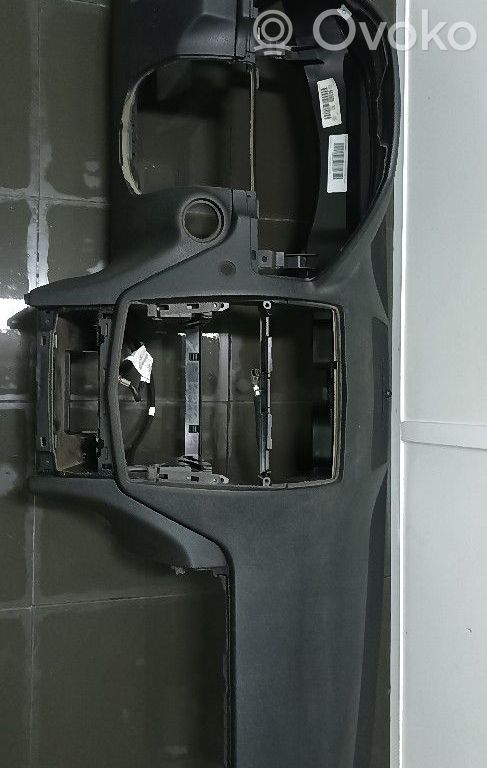 Mercedes-Benz C W204 Panel de instrumentos 