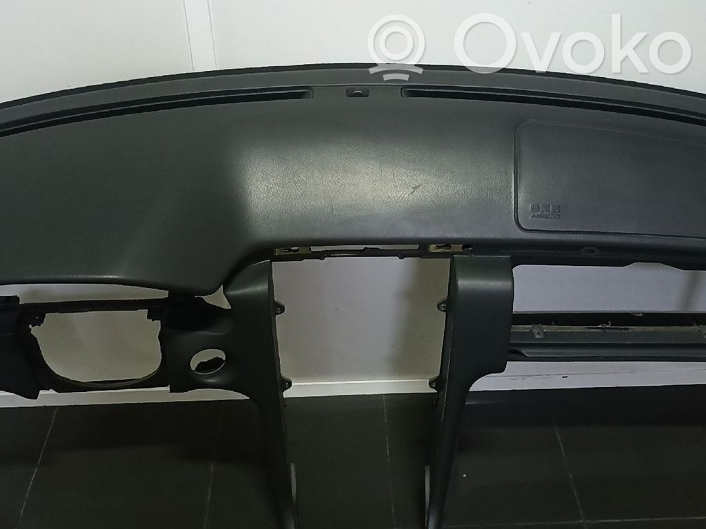 Mercedes-Benz E W210 Dashboard 