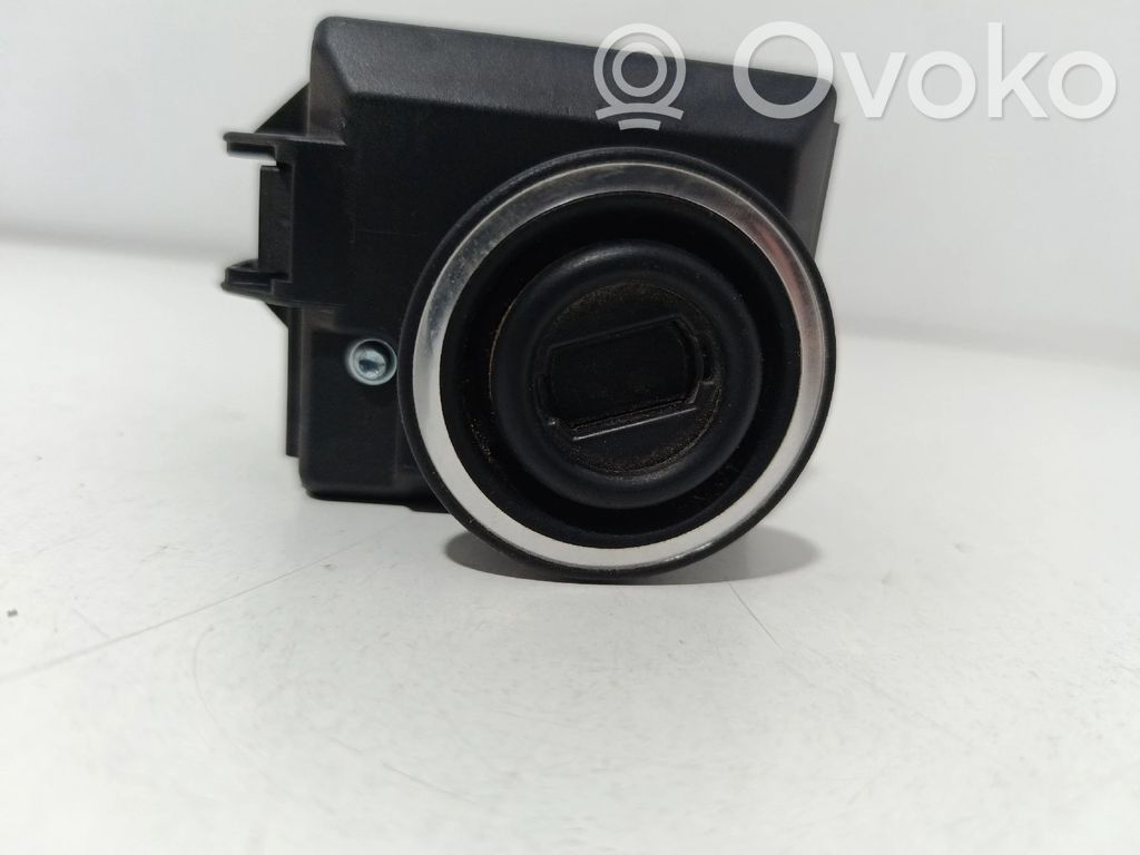 Mercedes-Benz C W204 Engine start stop button switch 