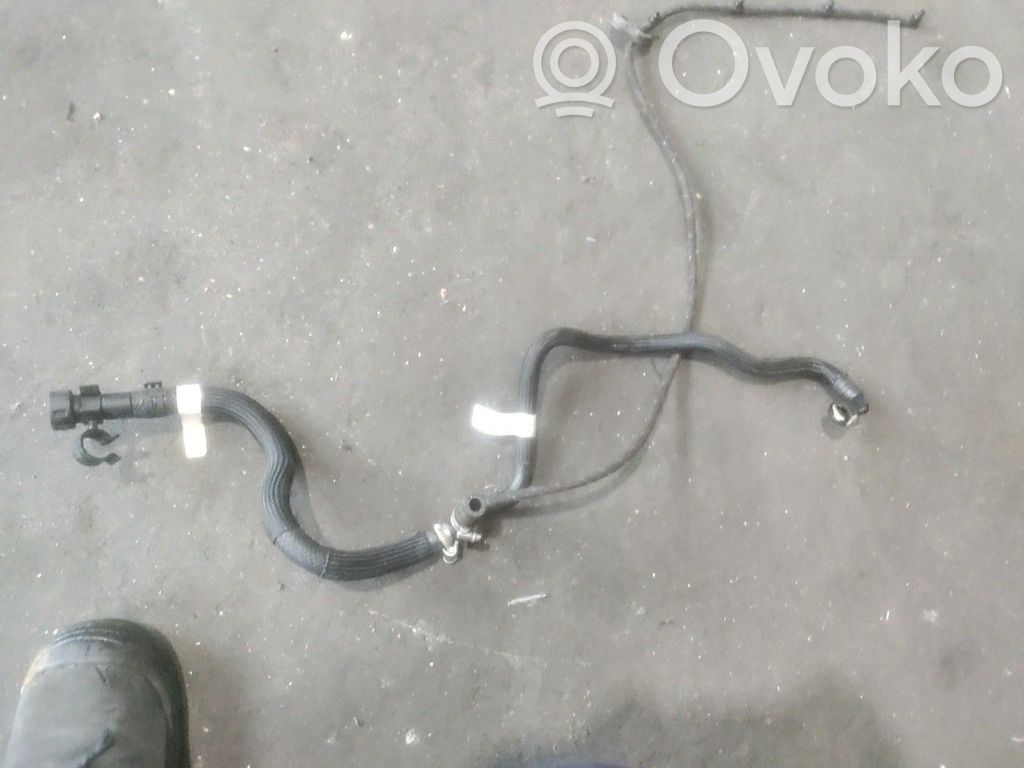 BMW 1 F20 F21 Przewód paliwa 