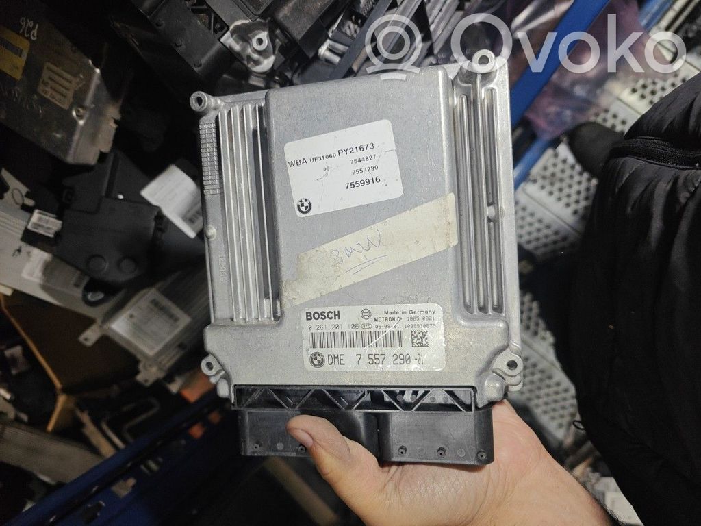 BMW 1 E81 E87 Engine control unit/module 