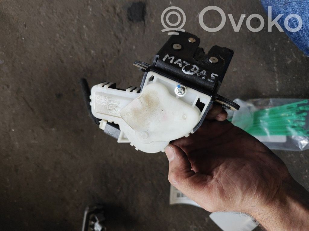Tailgate exterior lock   C6728