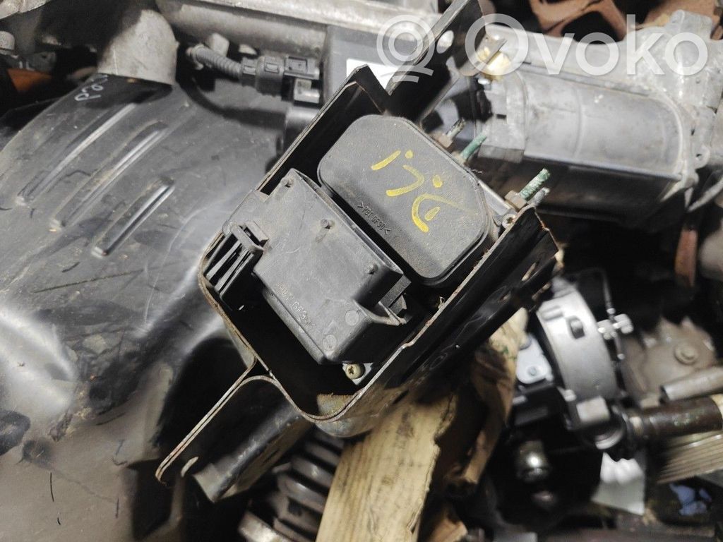Блок ABS   8200085584,0173004621,BCB02AAY2,BOSCH,RENAULTCLIO2