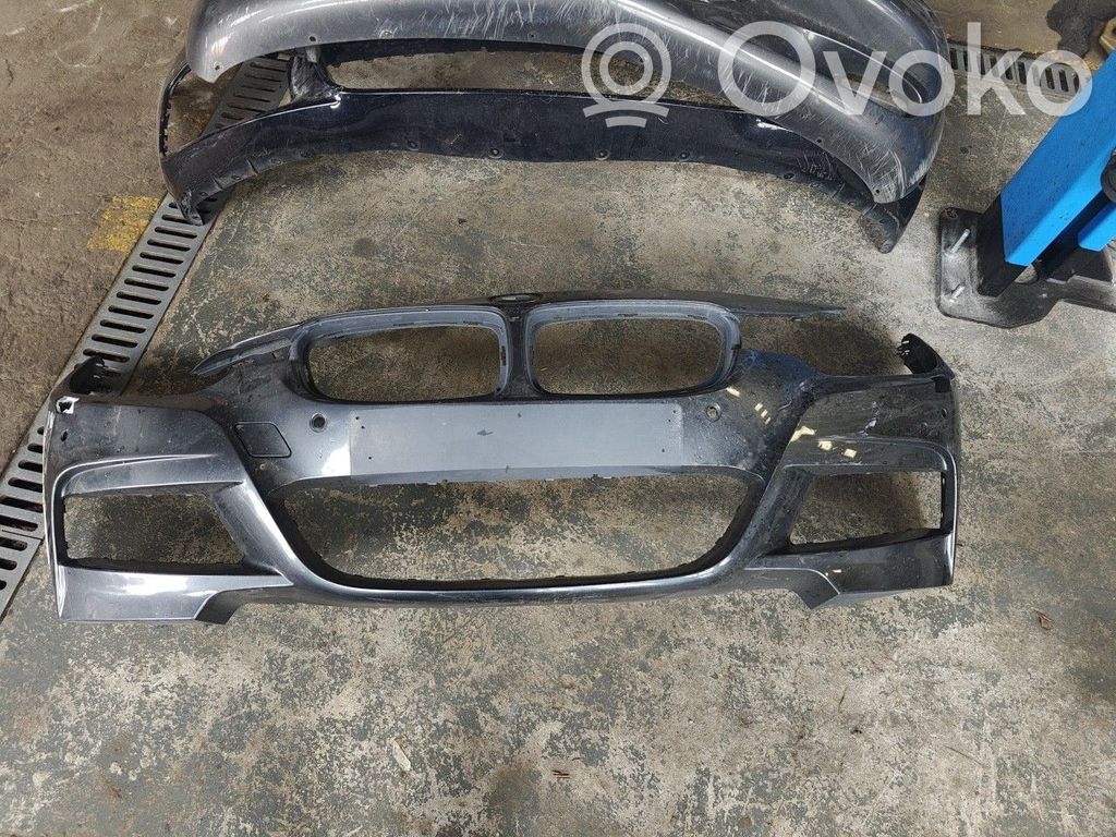 BMW 3 F30 F35 F31 Priekinis bamperis 