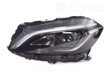 Mercedes-Benz A W176 Lampa przednia 