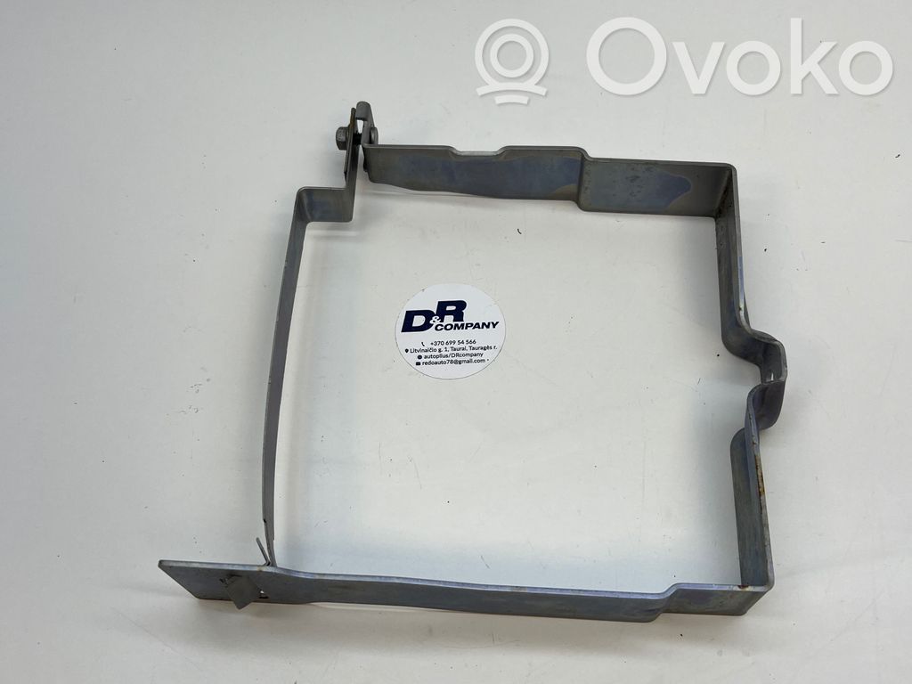Volkswagen Golf VIII Bridă fixare baterie 