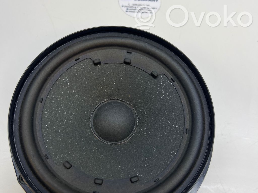 Volkswagen Golf VIII Difuzor ușă față 