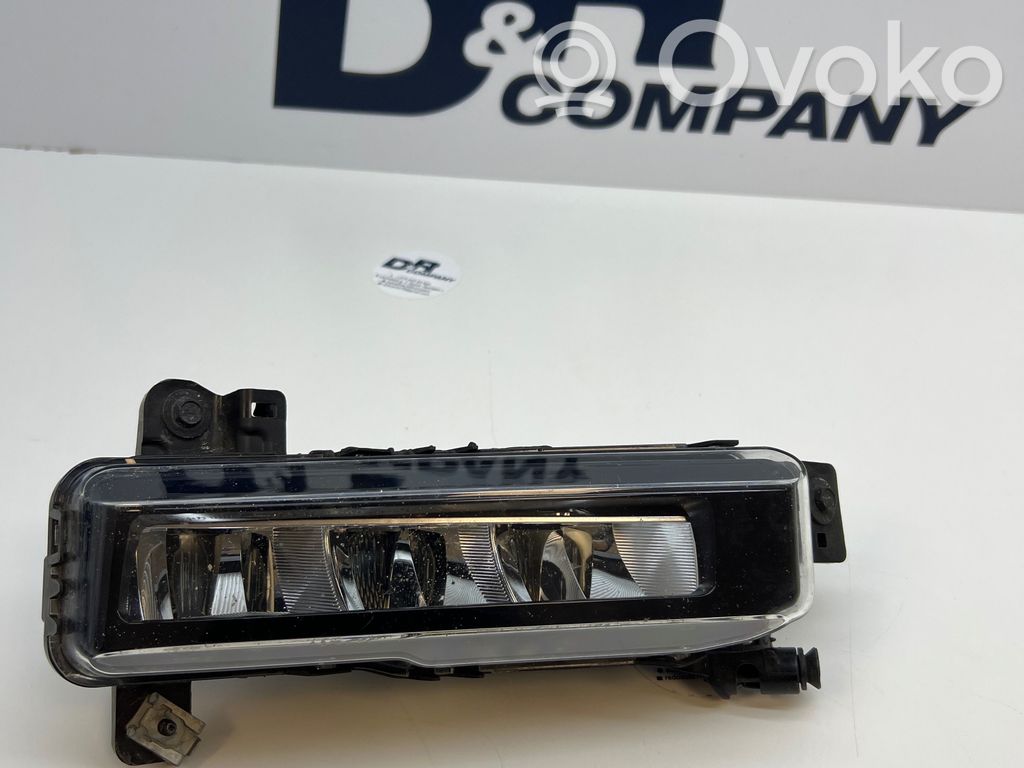 BMW 1 F40 Etusumuvalo 