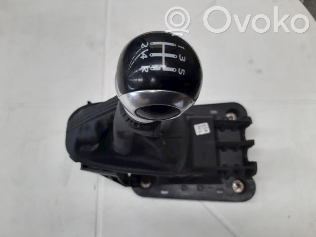 Citroen DS3 Gear shifter/selector 
