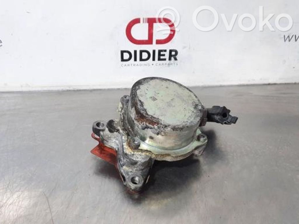 Opel Vivaro Bomba de vacío 