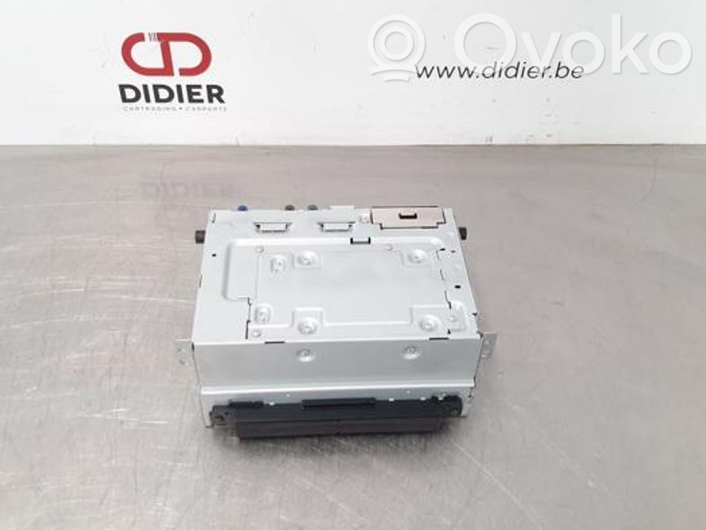 Panel / Radioodtwarzacz CD/DVD/GPS   31444011