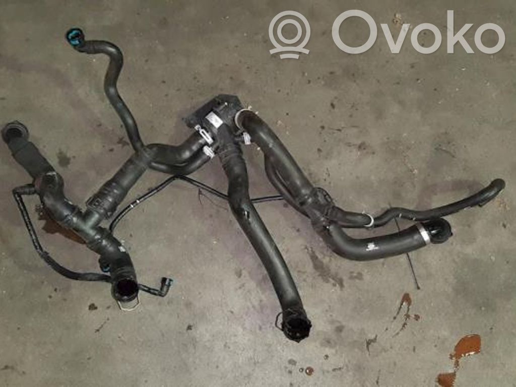 Land Rover Range Rover Sport L494 Conductă/furtun lichid de răcire motor 