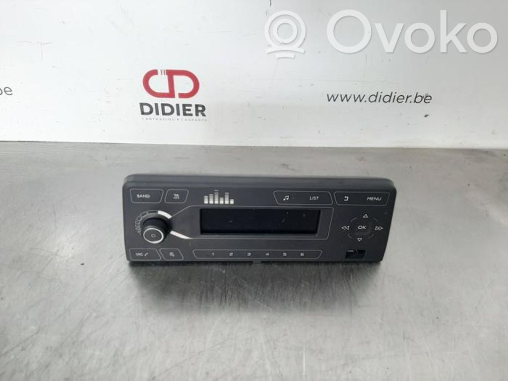 Multimedijos kontroleris   983008488000