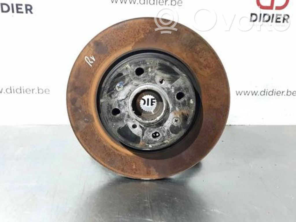 Suzuki Swift II Achsschenkel vorne 