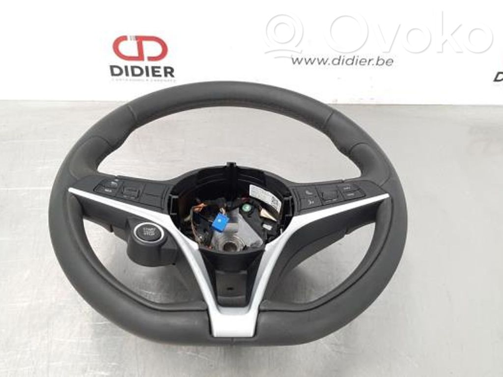 Alfa Romeo Giulia Steering wheel 
