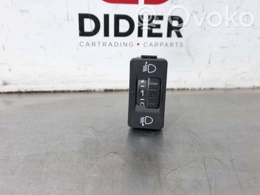 Citroen C3 Headlight level height control switch 