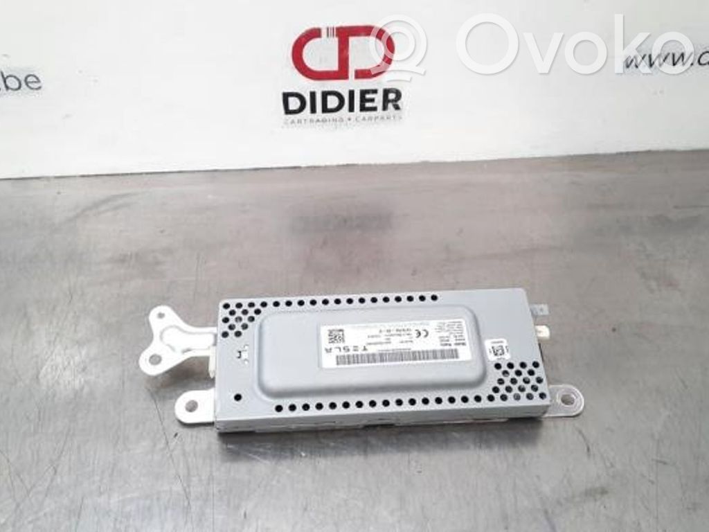 Panel / Radioodtwarzacz CD/DVD/GPS   107975500D