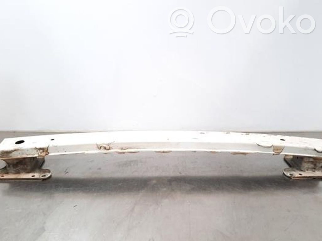 Opel Karl Aizmugurē bampera balka 