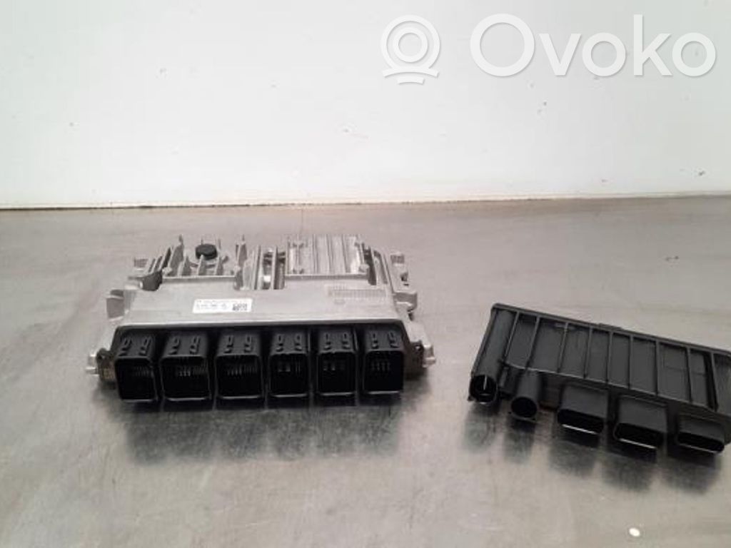 BMW 2 F46 Engine control unit/module 