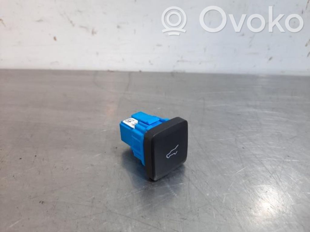 Ford Kuga III Tailgate/trunk/boot open switch 
