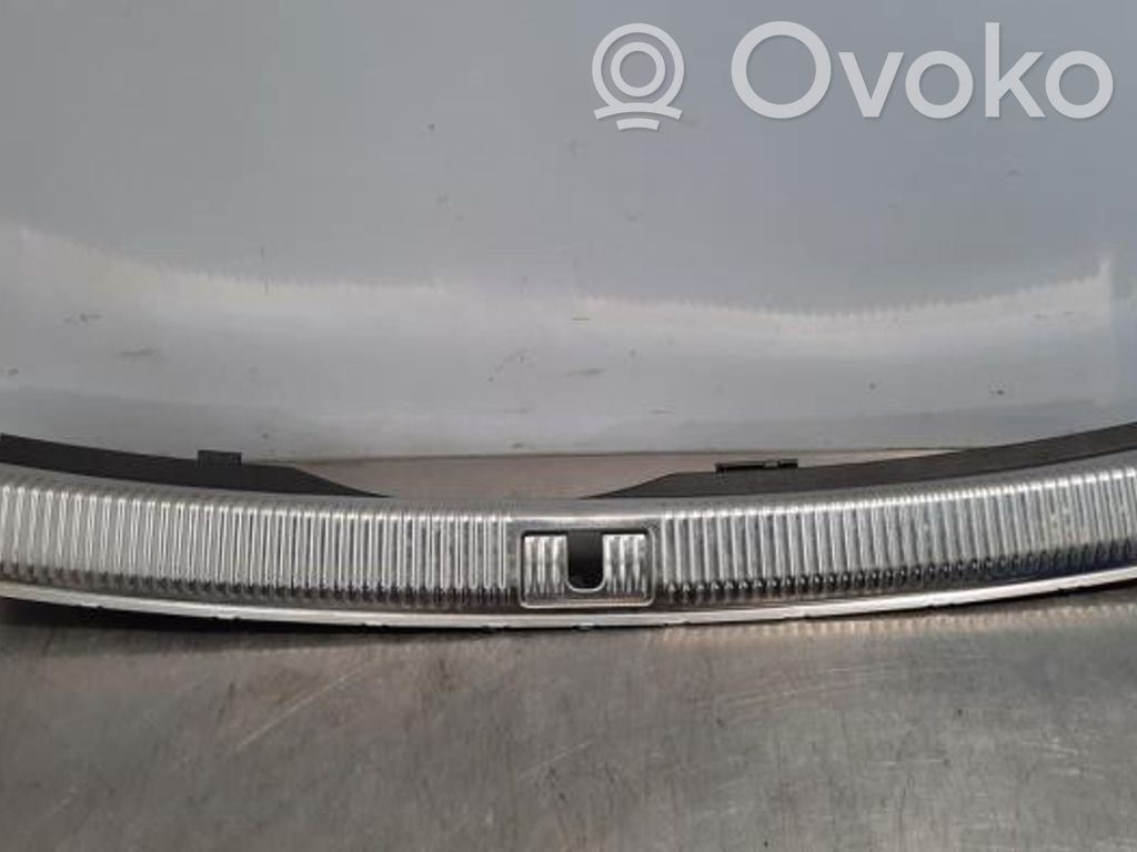 Audi A6 S6 C7 4G Osłona pasa bagażnika 