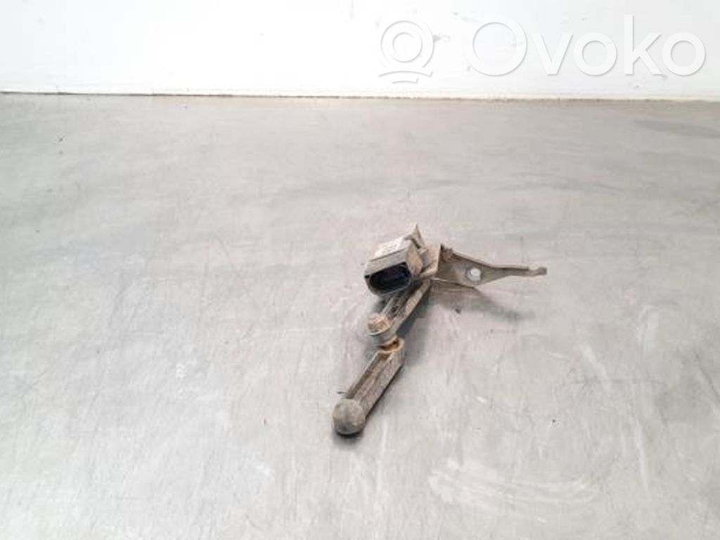 Volvo XC90 Front height sensor lever 