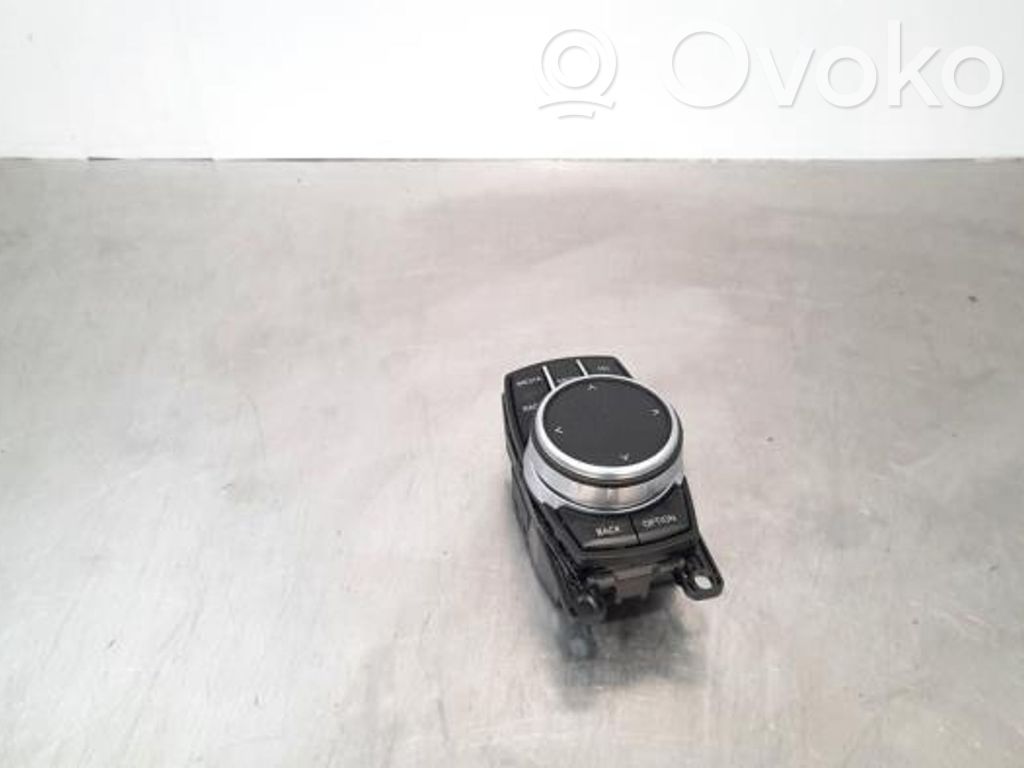 BMW X1 F48 F49 Przyciski multifunkcyjne 