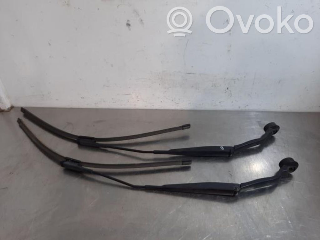 Ford Kuga II Ramię wycieraczki szyby przedniej / czołowej 