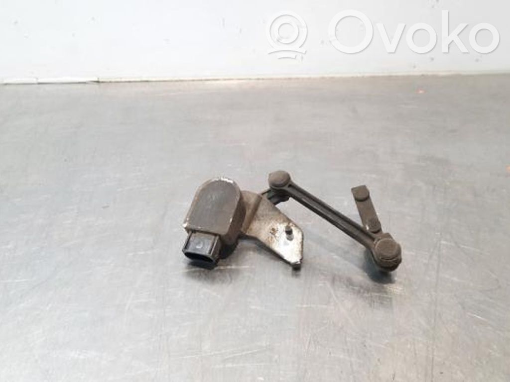 Volvo XC60 Front height sensor lever 