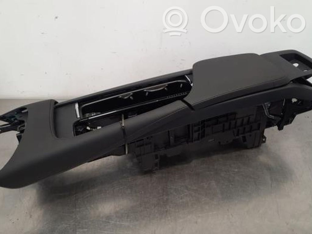 Volvo S90, V90 Consola central 