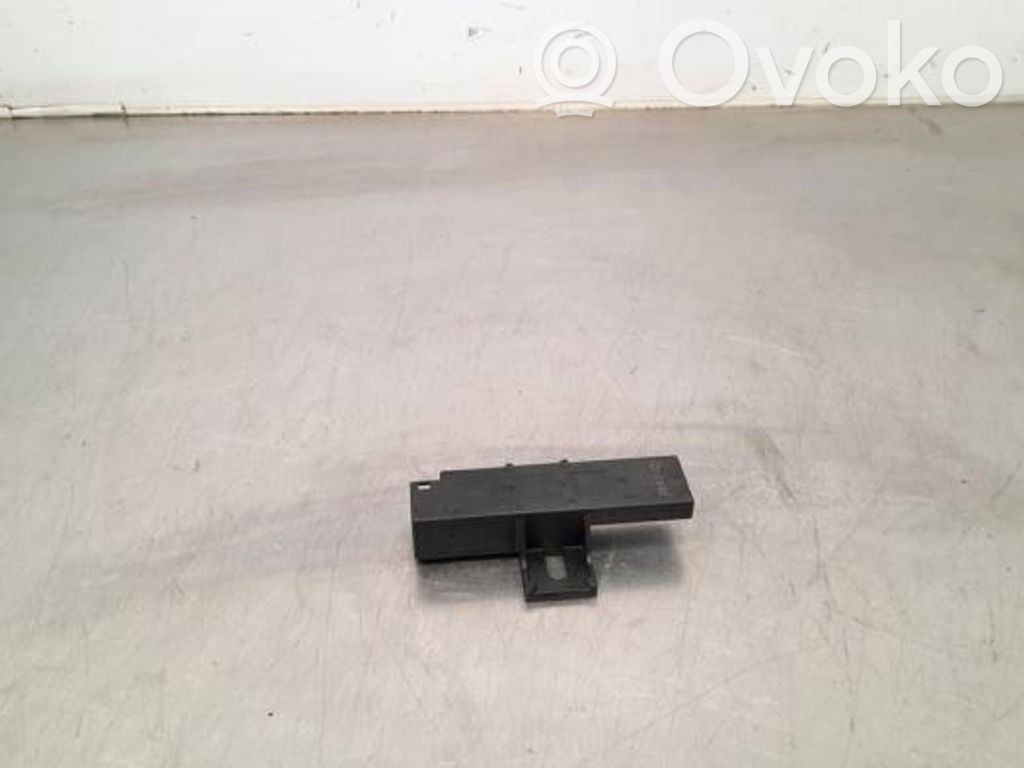 Keyless system antenna   4M0907247