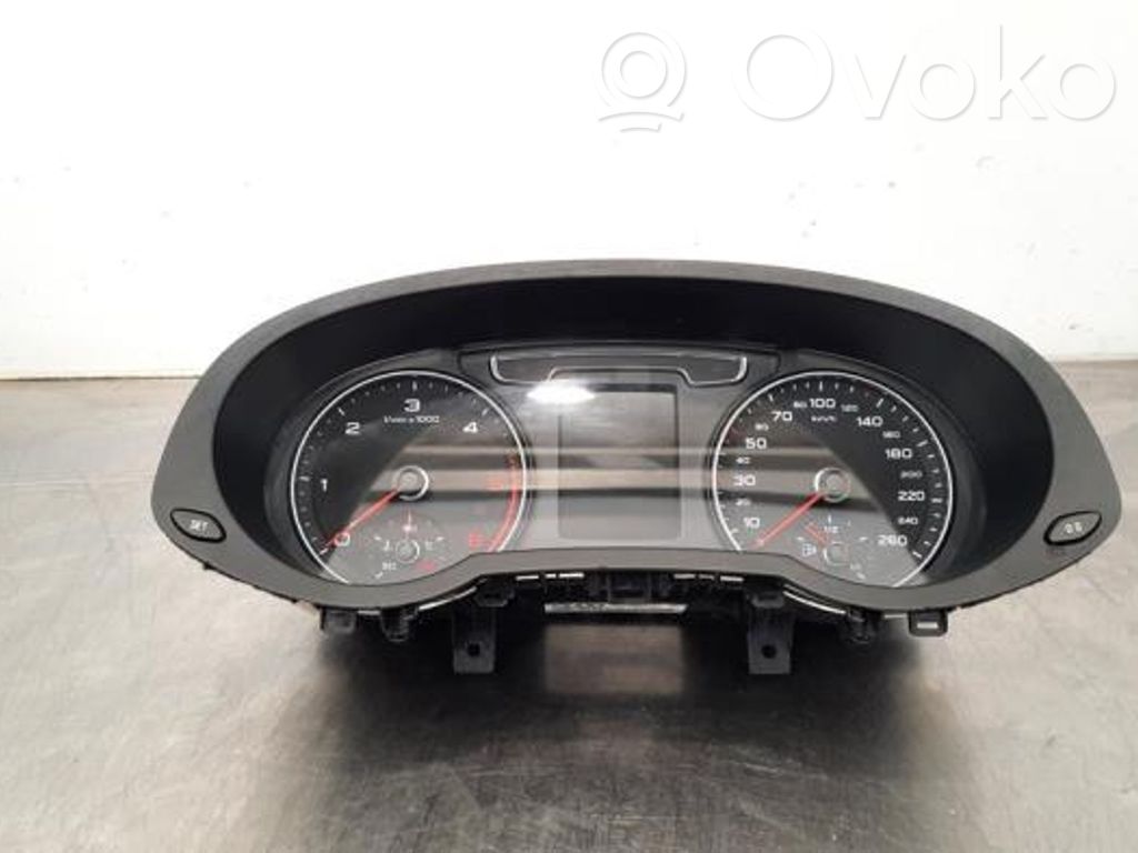 Audi Q3 8U Nopeusmittari (mittaristo) 