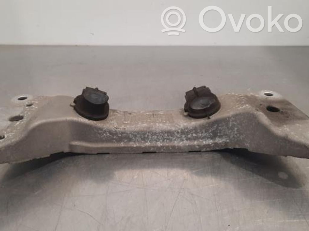 BMW 4 F36 Gran coupe Soporte de montaje de la caja de cambios 