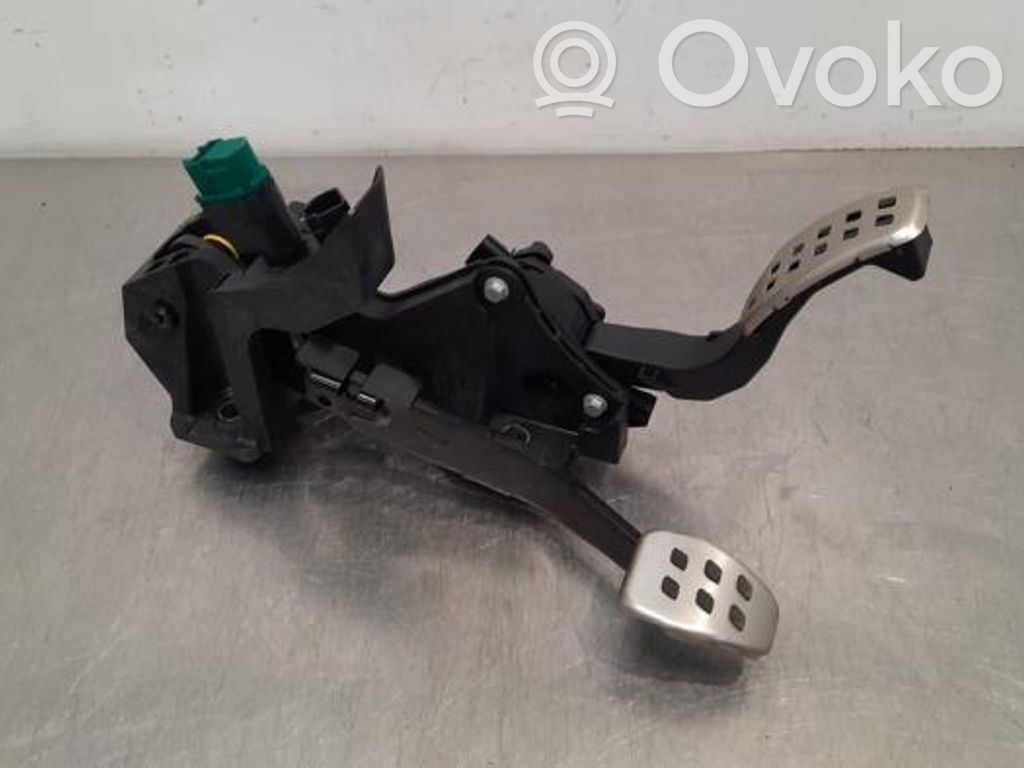 Conjunto de pedal   180108467R,180108467R