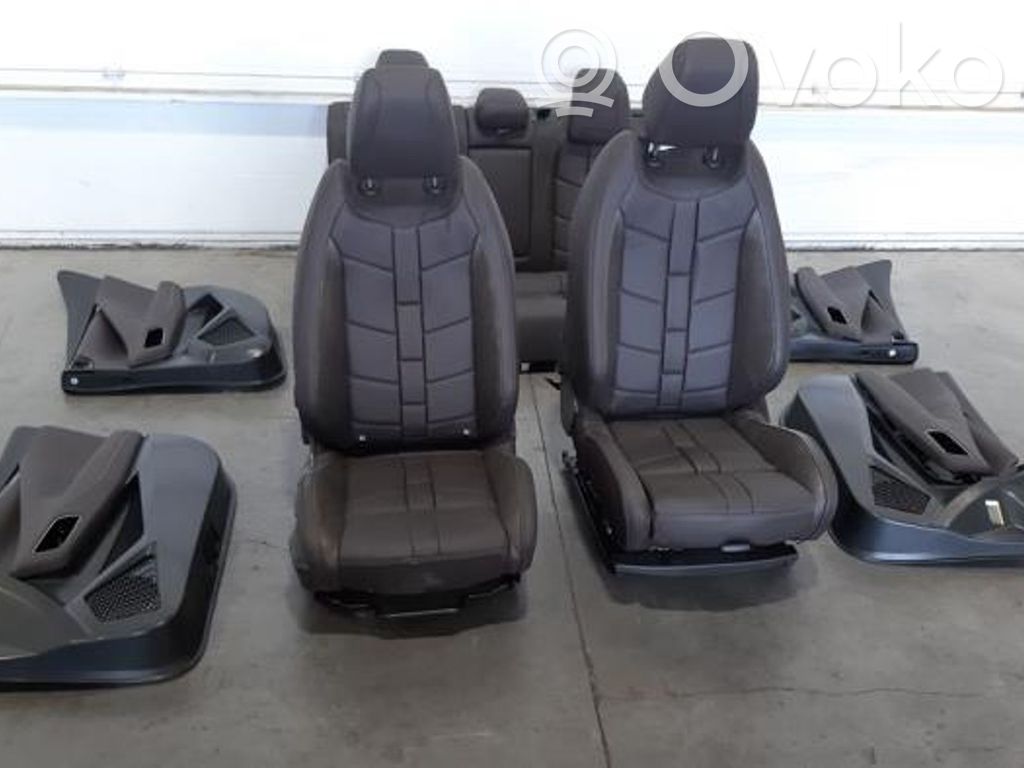 Interior set