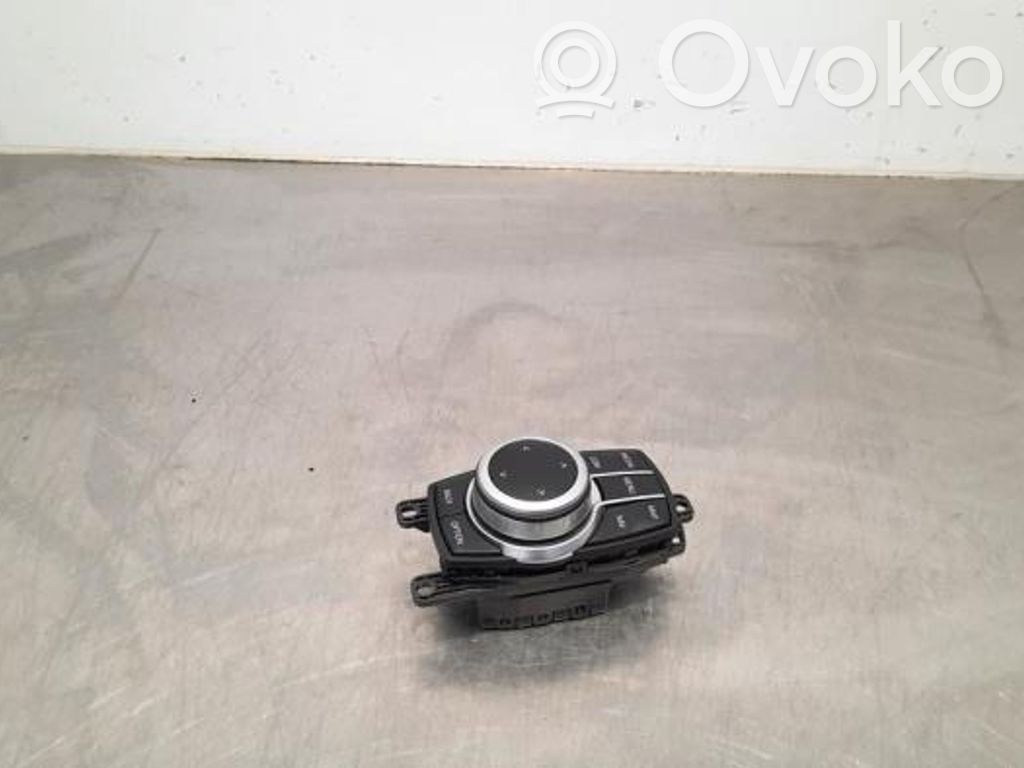 BMW 2 F46 Interruptor de control multifunción 