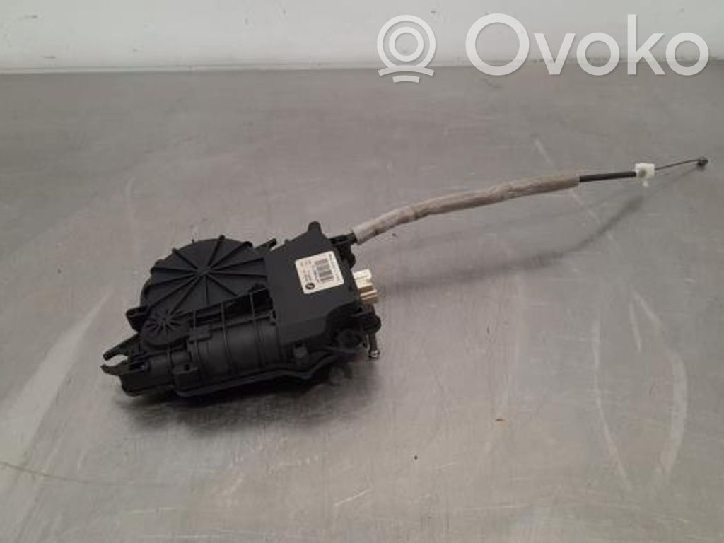 BMW 2 F46 Zamek klapy tylnej / bagażnika 