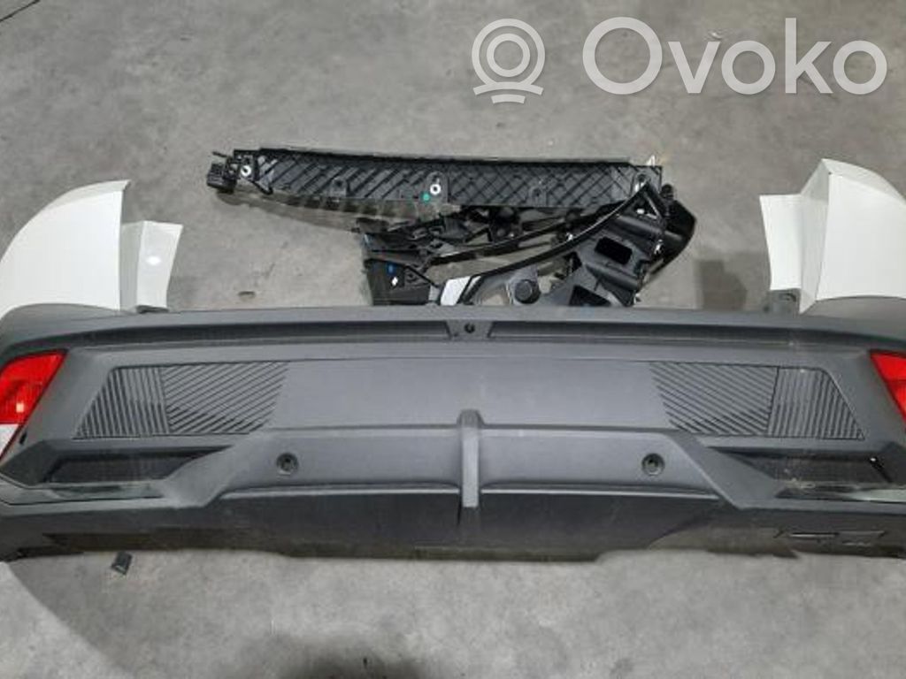 Peugeot 408 II Parachoques 