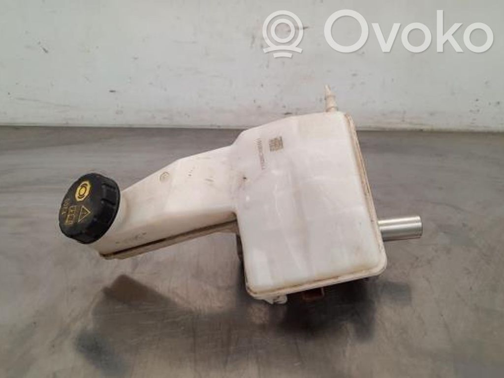 Opel Corsa F Pääjarrusylinteri 