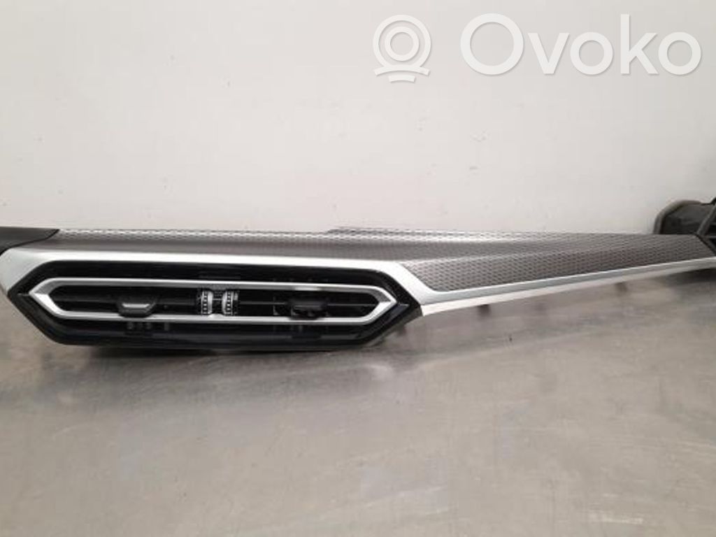 BMW i4 Dysze / Kratki środkowego nawiewu deski rozdzielczej 