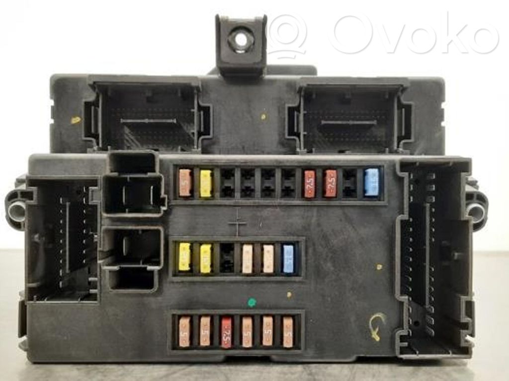 Modul de control caroserie central   5802001333,5802001333