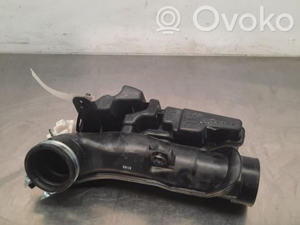 Nissan Qashqai J12 Conductă/furtun admisie aer 