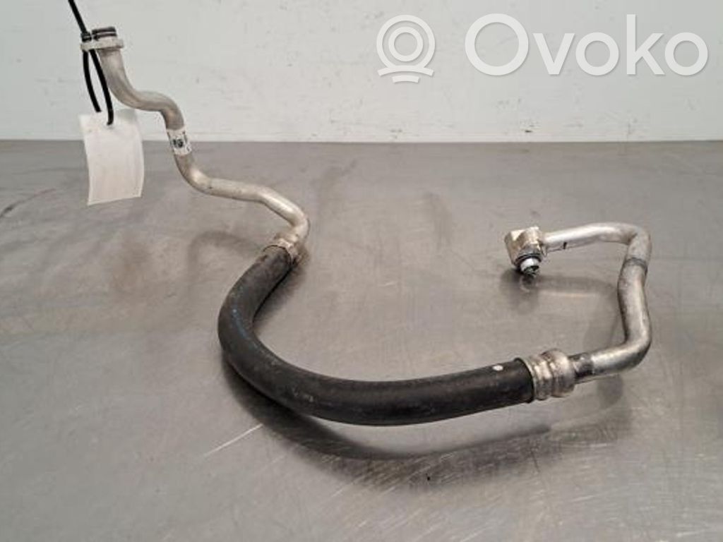 Land Rover Defender Ilmastointilaitteen putki (A/C) 