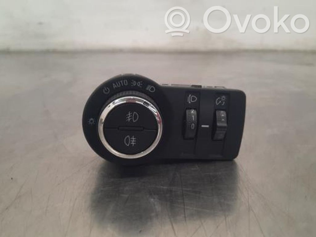 Opel Mokka Comutator control nivel faruri 