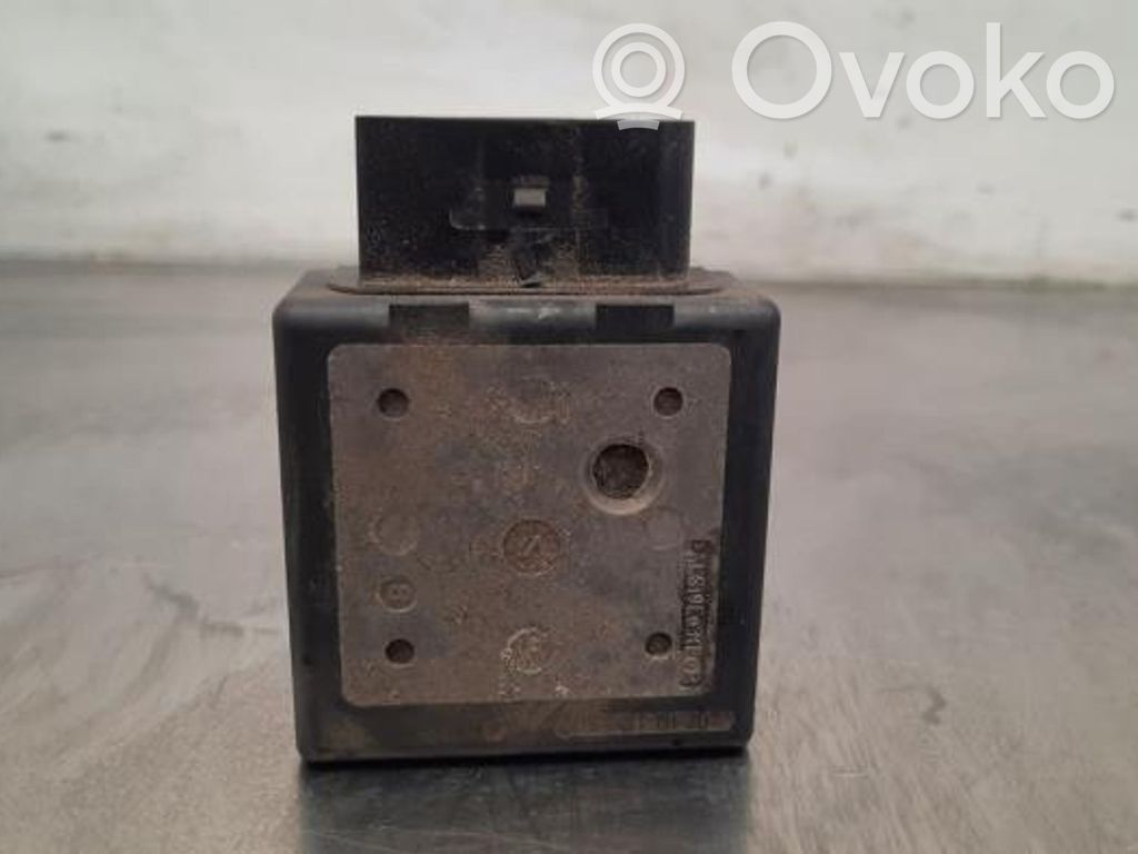 Unité de commande / module de pompe à carburant   5Q0906121F,5Q0906121F
