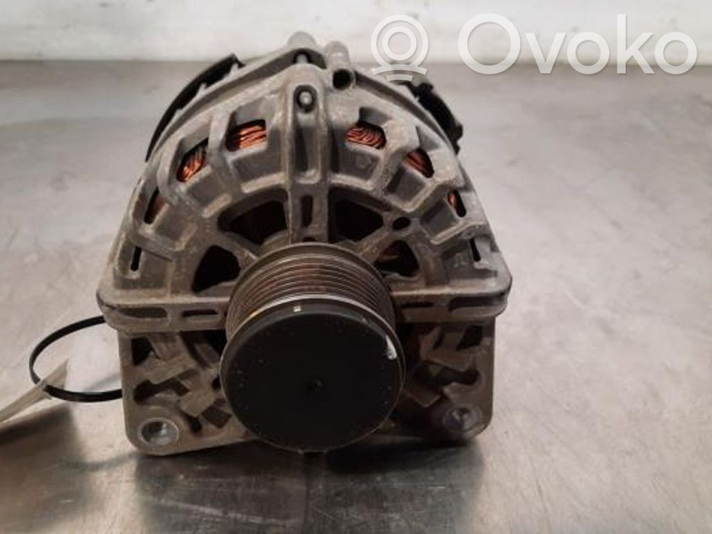 Alternator   231004719R,231004719R