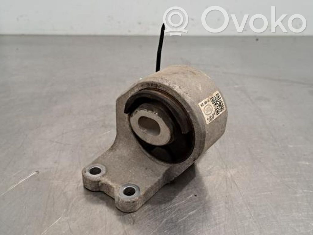 Land Rover Range Rover Sport L494 Gearbox mounting bracket 